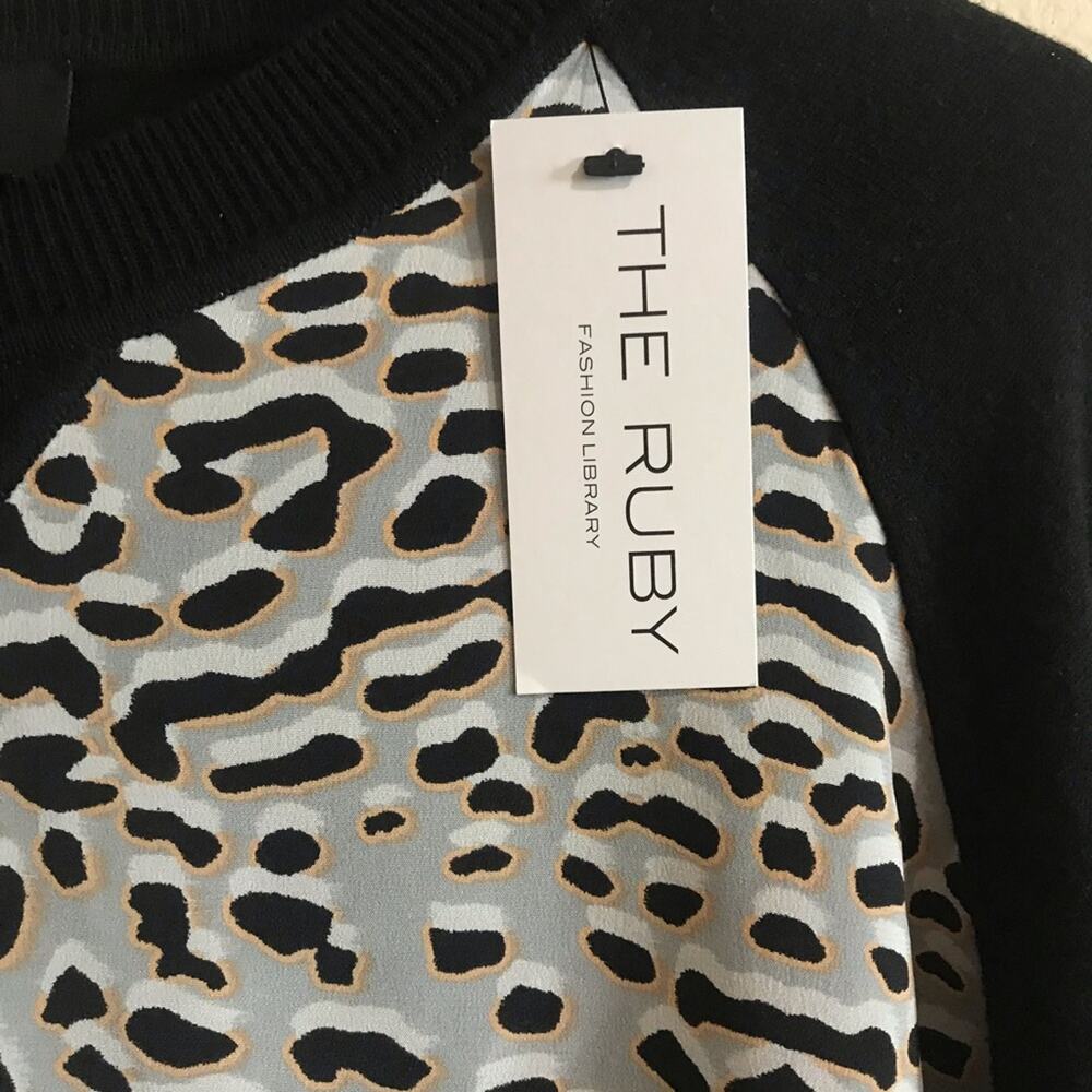Barney’s New York CO-OP Silk Leopard Sweater Size M - Picture 3 of 4